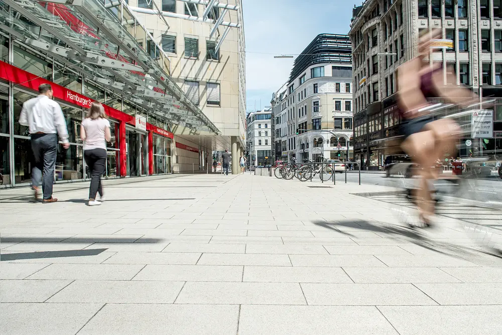 Video La Linia Nikolaiquartier Hamburg 2335 432